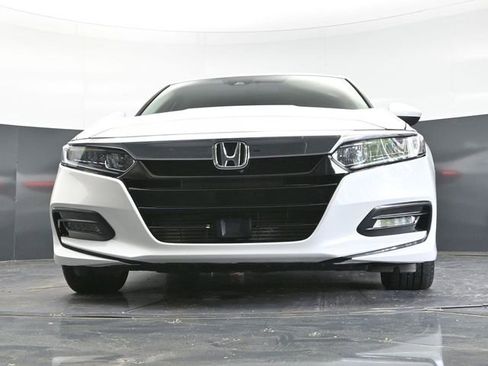 Used 2019 Honda Accord EX image 31