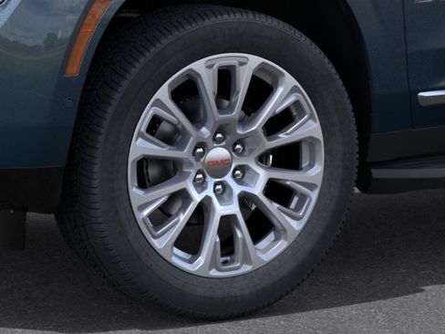 New 2026 GMC Yukon Denali w/ Advanced Technology Package AWD/4WD image 9