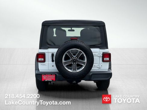 Used 2023 Jeep Wrangler Sport AWD/4WD image 4