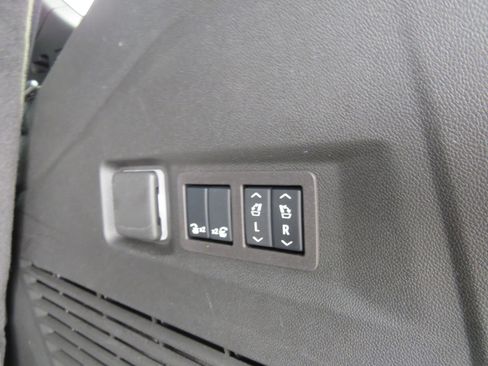 Certified 2024 Chevrolet Tahoe High Country image 13