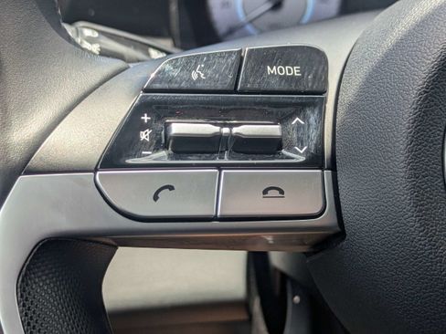 Used 2021 Hyundai Elantra Limited w/ Cargo Package FWD image 22