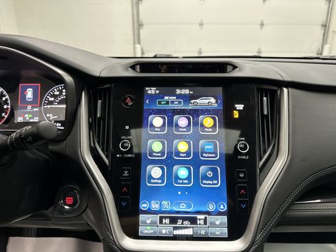 Certified 2025 Subaru Outback Limited image 33