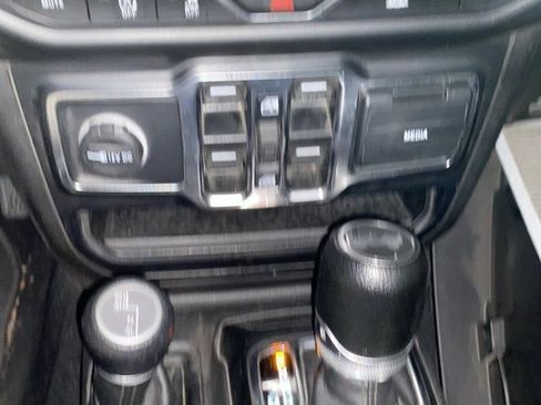 Used 2021 Jeep Wrangler Unlimited Sport AWD/4WD image 20