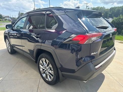 Used 2025 Toyota RAV4 XLE Premium w/ Weather Package AWD/4WD image 5