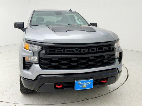 Used 2024 Chevrolet Silverado 1500 Custom Trail Boss w/ LPO, Dark Essentials Package image 2