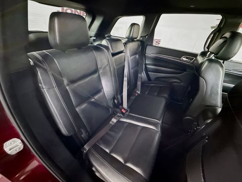 Used 2017 Jeep Grand Cherokee Limited AWD/4WD image 32