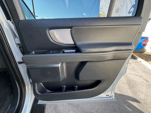 Used 2025 Ford Expedition Max Active RWD image 26