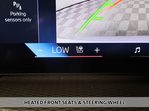 Used 2025 BMW 330i xDrive Sedan w/ M Sport Package image 7