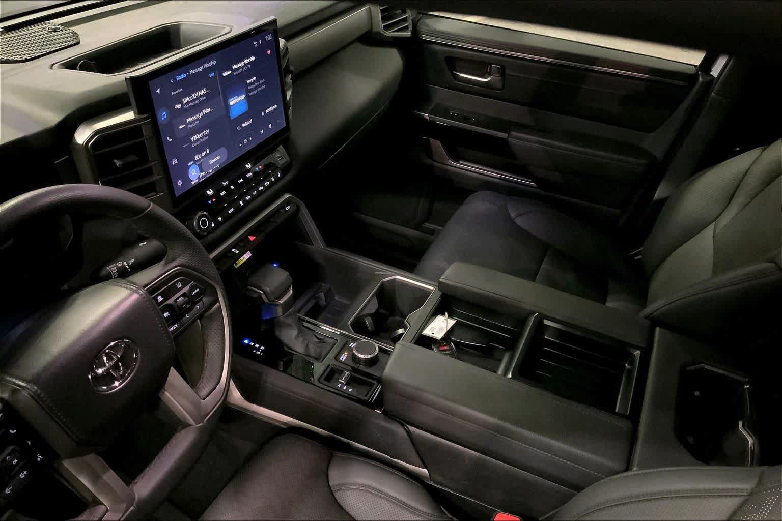 Used 2025 Toyota Tundra Limited AWD/4WD image 15