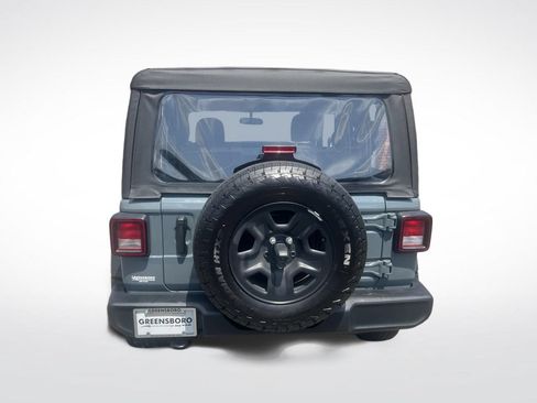 Used 2025 Jeep Wrangler Sport AWD/4WD image 4