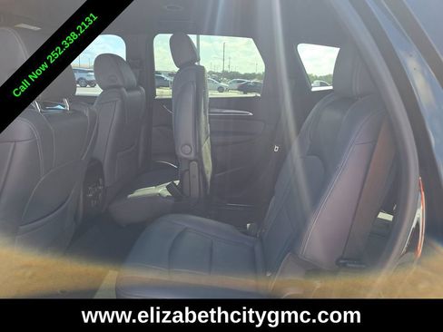 Used 2023 Buick Enclave Essence w/ Sport Touring Edition FWD image 5