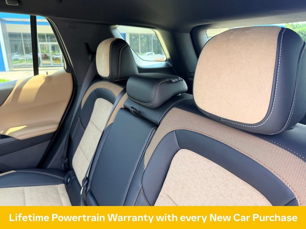 New 2027 Chevrolet Equinox ACTIV w/ Safety and Technology Package FWD image 17
