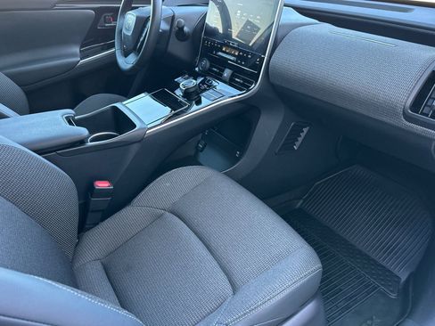 Used 2023 Toyota bZ4X XLE w/ Weather Package image 15