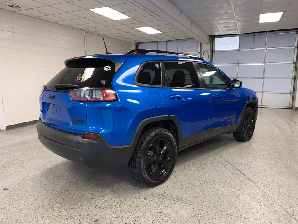 Used 2023 Jeep Cherokee Altitude Lux AWD/4WD image 4