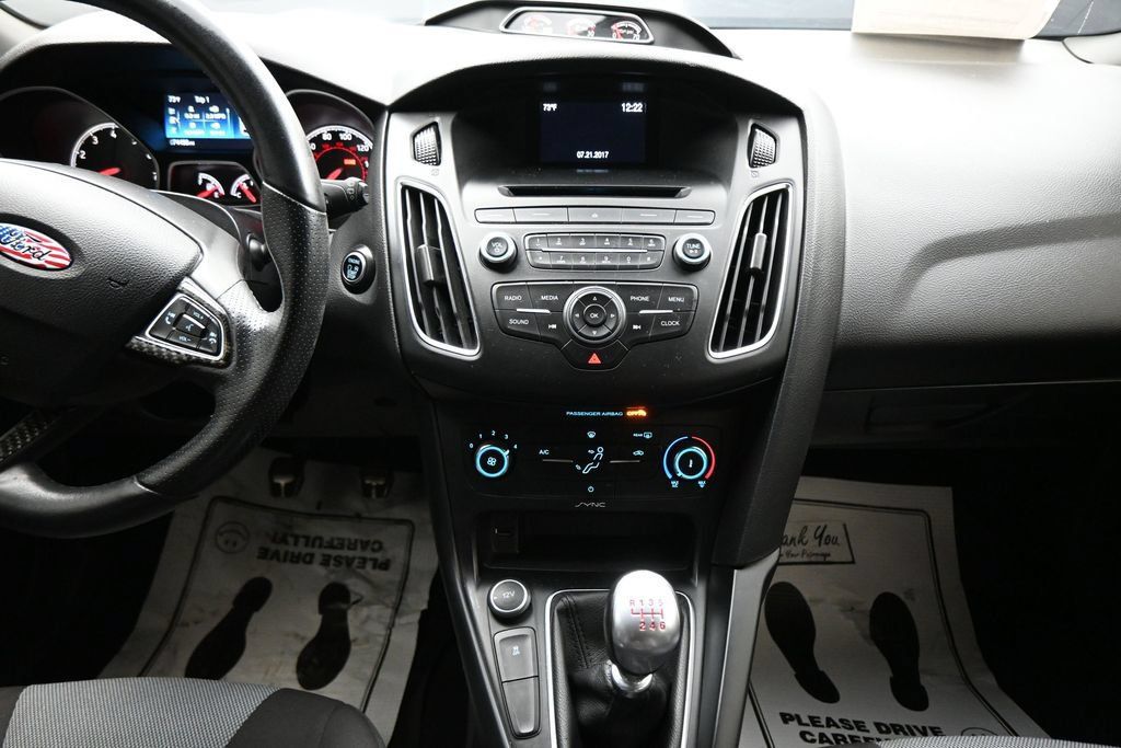 Used 2017 Ford Focus ST FWD image 18