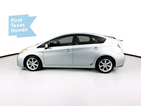 Used 2014 Toyota Prius Three FWD image 4