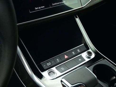 Used 2021 Audi Q7 3.0T Premium Plus image 26