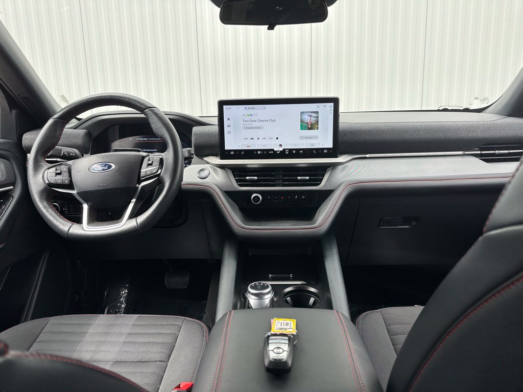 Certified 2025 Ford Explorer ST-Line w/ ST-Line Street Pack AWD/4WD image 39