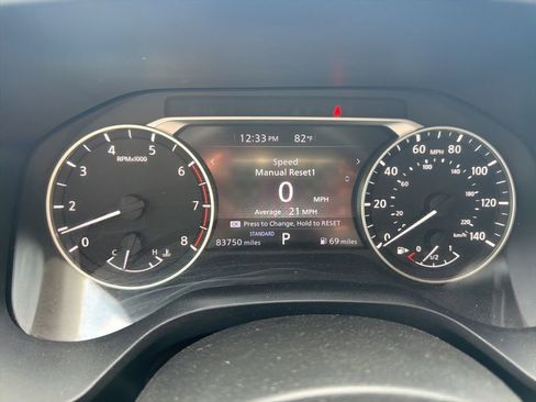Used 2022 Nissan Rogue SV FWD image 31