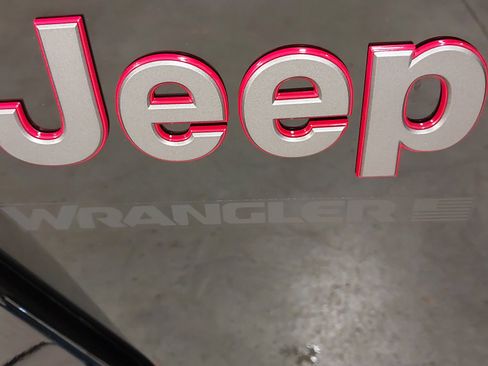 New 2025 Jeep Wrangler Rubicon image 31