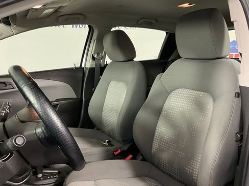 Used 2020 Chevrolet Sonic LT image 14