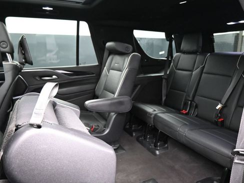 Used 2023 Cadillac Escalade Sport AWD/4WD image 30