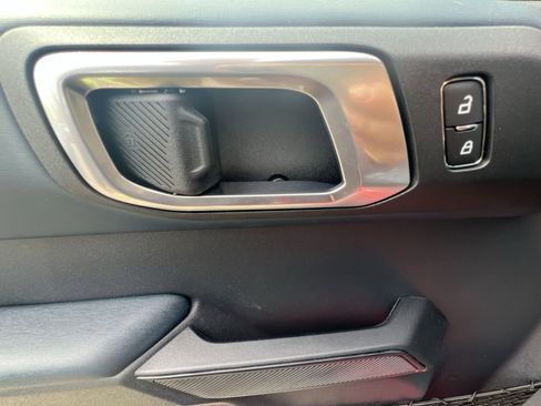 New 2026 Ford Bronco Heritage Edition image 23