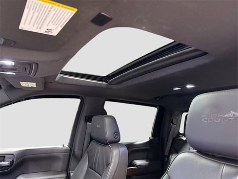 Used 2019 Chevrolet Silverado 1500 High Country image 25