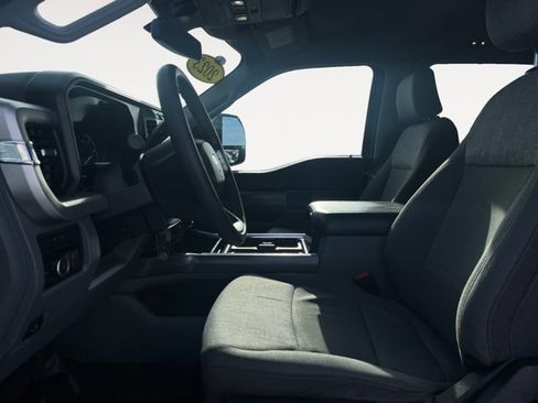 Certified 2023 Ford F250 XLT w/ Snow Plow Prep Package image 11