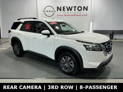 Used 2025 Nissan Pathfinder SV