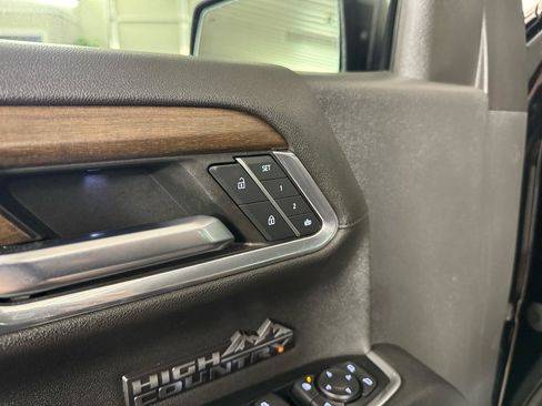 Used 2024 Chevrolet Silverado 1500 High Country image 17