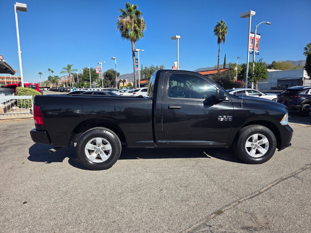 Used 2017 RAM 1500 Express RWD image 4
