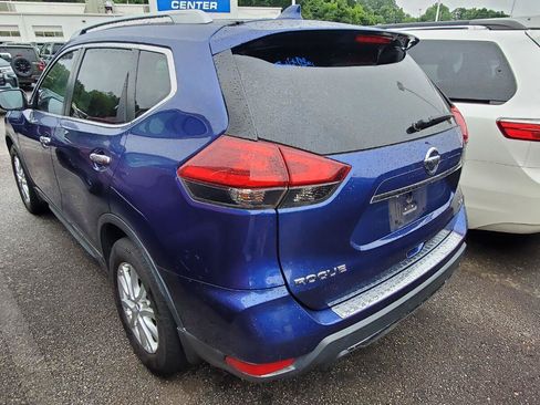 Used 2018 Nissan Rogue SV FWD image 8
