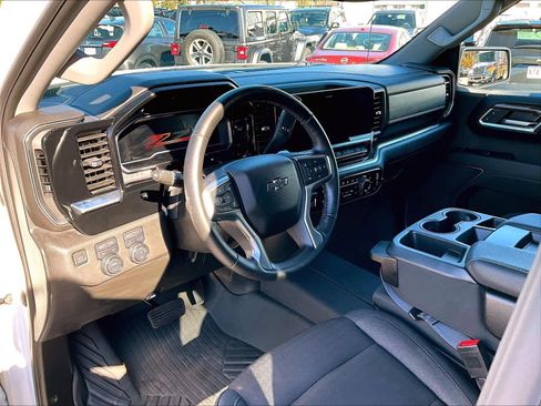 Used 2023 Chevrolet Silverado 1500 RST image 8