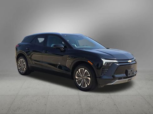 Used 2024 Chevrolet Blazer EV LT AWD/4WD image 8