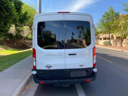 Used 2015 Ford Transit 350 XLT RWD image 3