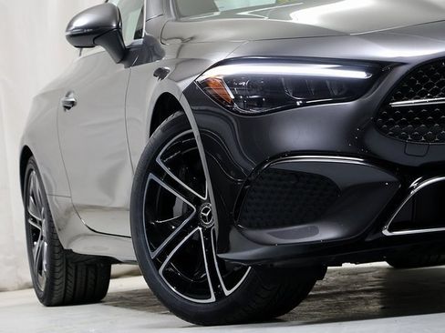 Certified 2026 Mercedes-Benz CLE 300 4MATIC Coupe image 4