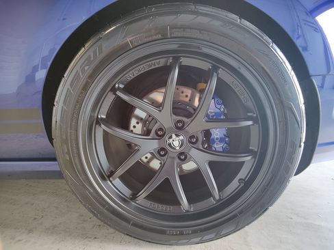 Used 2013 Ford Mustang Shelby GT500 RWD image 34