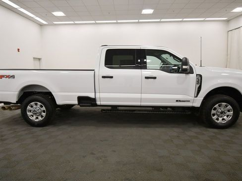 Used 2024 Ford F350 XLT w/ FX4 Off-Road Package image 8