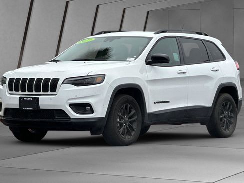 Used 2023 Jeep Cherokee Altitude Lux image 8