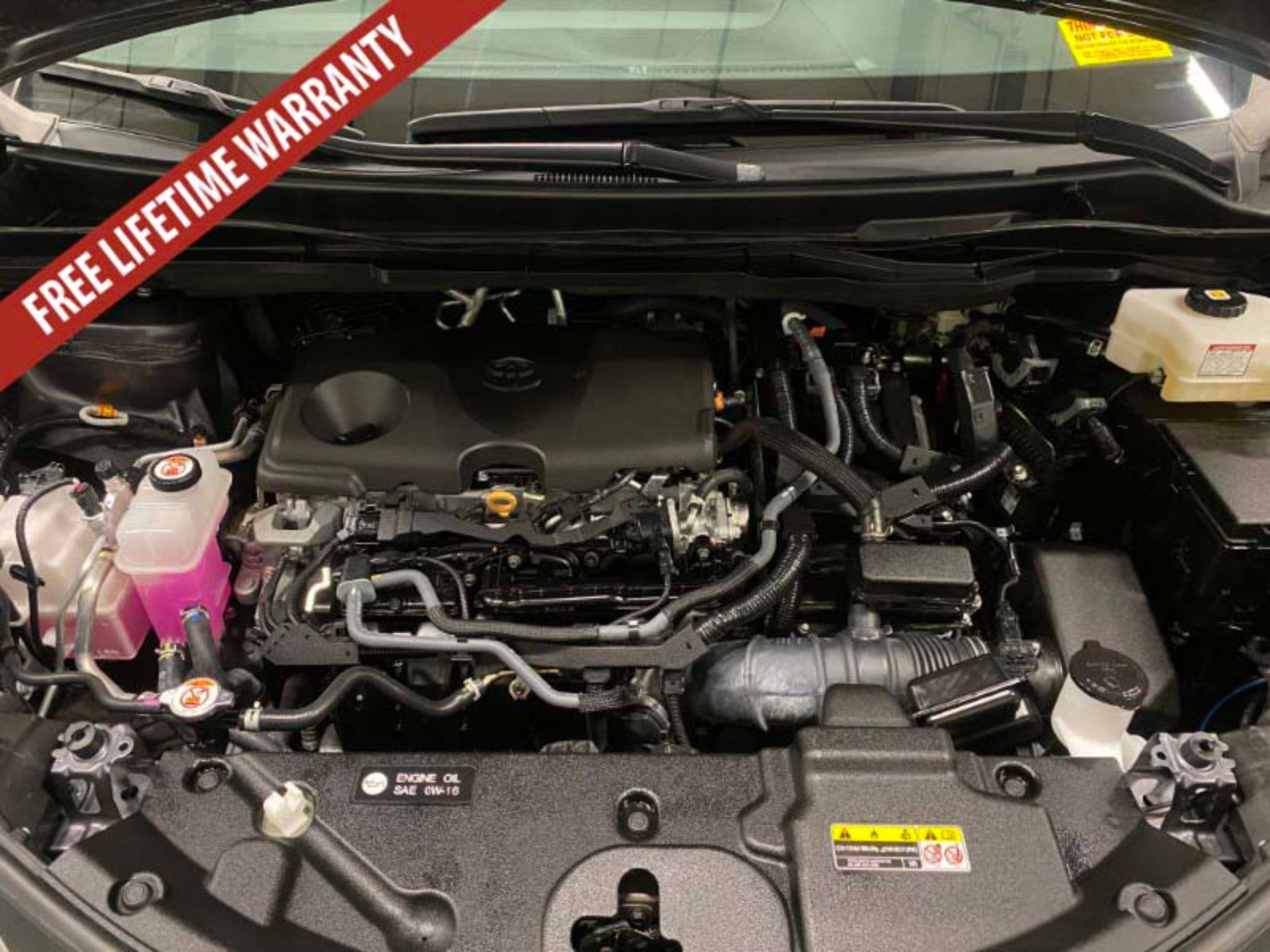 Used 2025 Toyota Sienna LE FWD image 26
