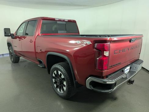 Used 2020 Chevrolet Silverado 2500 LT w/ Convenience Package AWD/4WD image 6