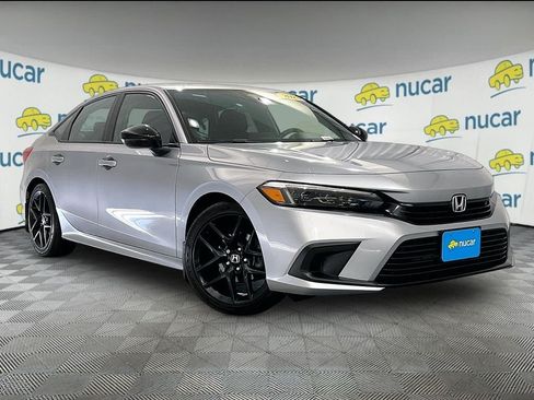 Used 2023 Honda Civic Sport image 1