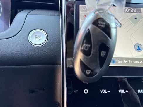 Used 2023 Hyundai Tucson Limited image 36