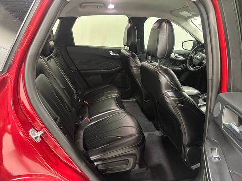 Used 2026 Ford Escape Platinum w/ Premium Technology Package AWD/4WD image 23