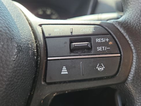 Used 2024 Honda CR-V LX image 25