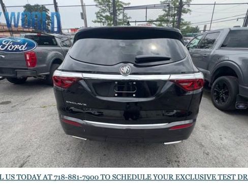 Used 2024 Buick Enclave Premium image 4