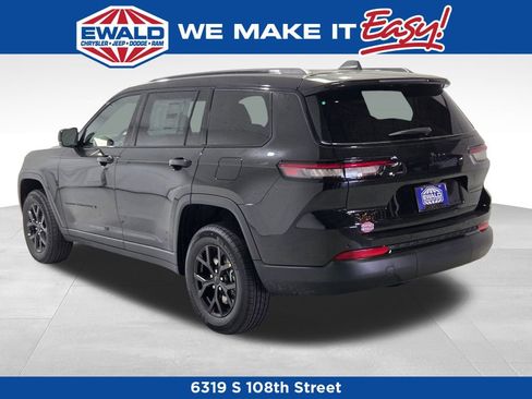 New 2025 Jeep Grand Cherokee L Altitude image 19