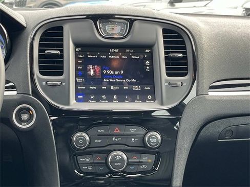 Used 2023 Chrysler 300 S image 15