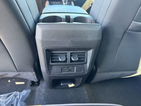 New 2026 GMC Canyon Denali image 24